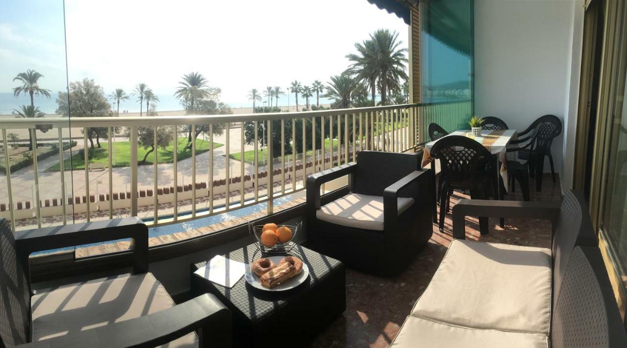 Apartamento En La Playa Arensol كولرا المظهر الخارجي الصورة